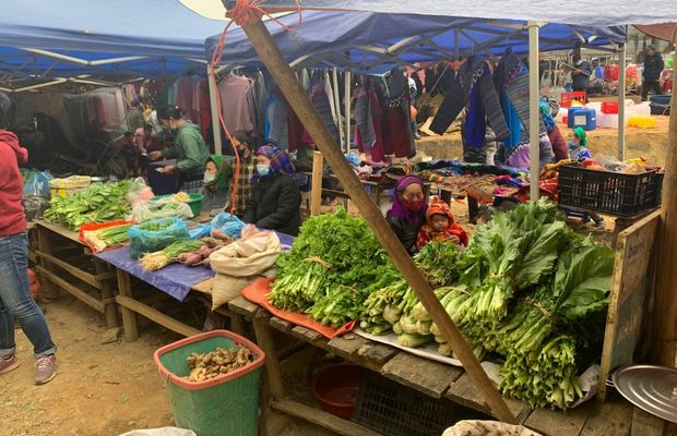 Local agricultural products at the Can Cau Market